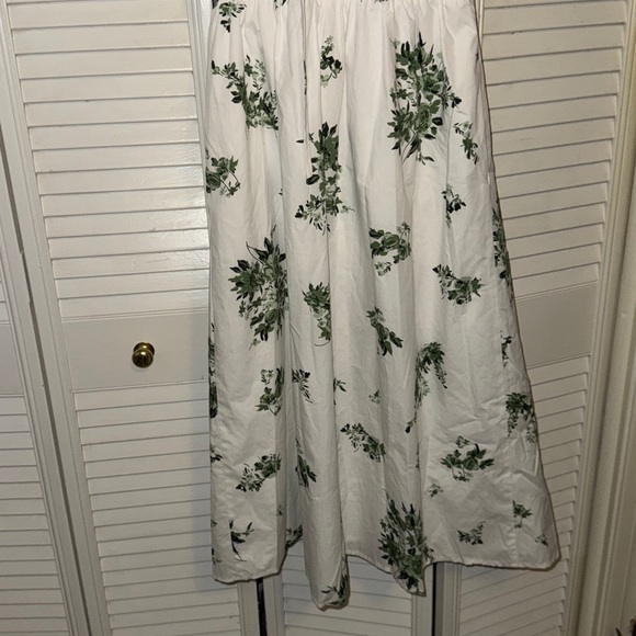 Sugarlips White and Green Floral Midi Dress - Picture 4 of 6